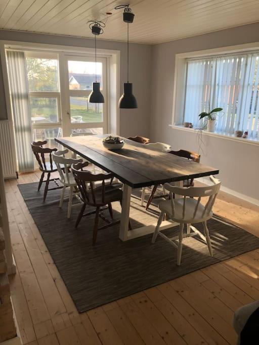 Hyggeligt Byhus Taet Ved Skov Og Togstation Ålbæk المظهر الخارجي الصورة